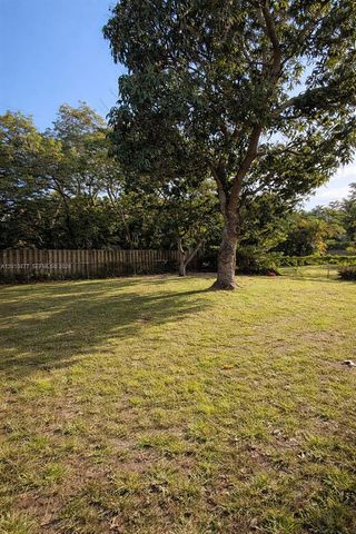 124 NW 89th St, El Portal, FL 33150