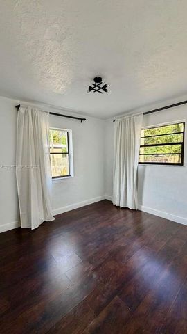124 NW 89th St, El Portal, FL 33150
