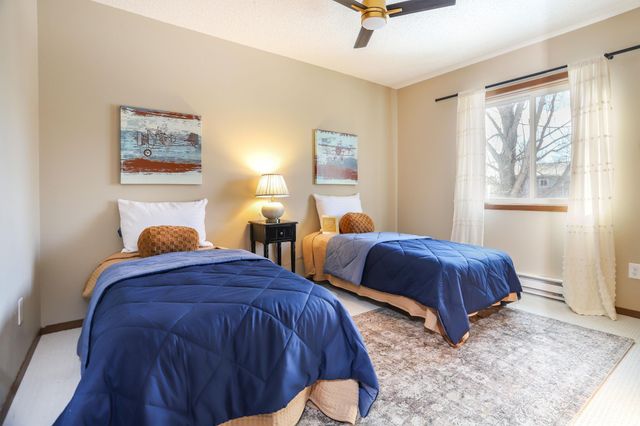 1920 53rd Avenue S, Fargo, ND 58104