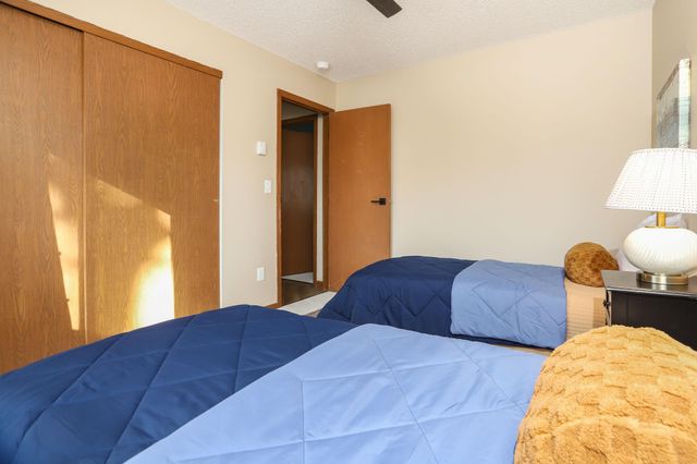 1920 53rd Avenue S, Fargo, ND 58104