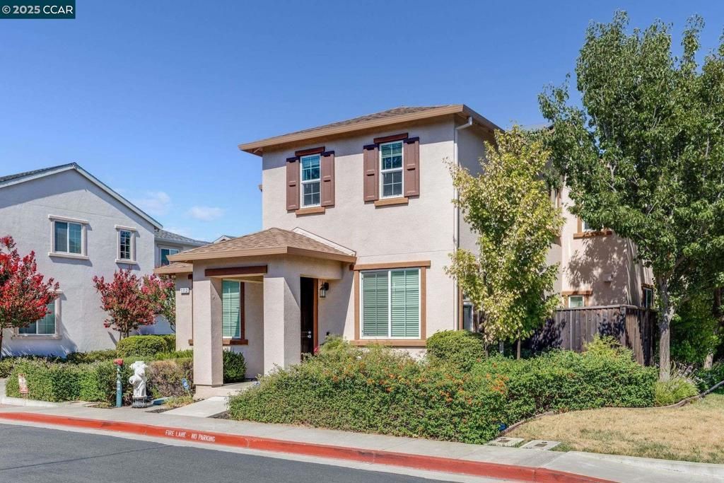 1113 Strawberry Ln, Suisun City, CA 94585