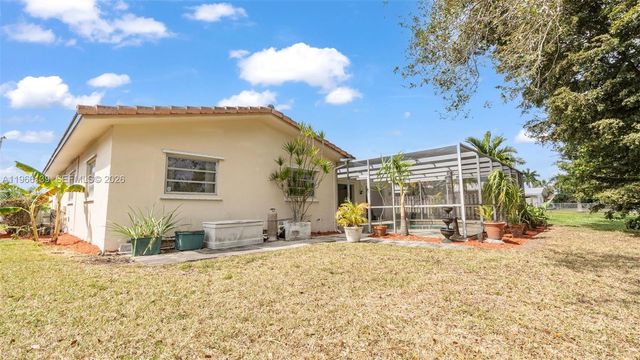 2040 NW 66th Ave, Margate, FL 33063