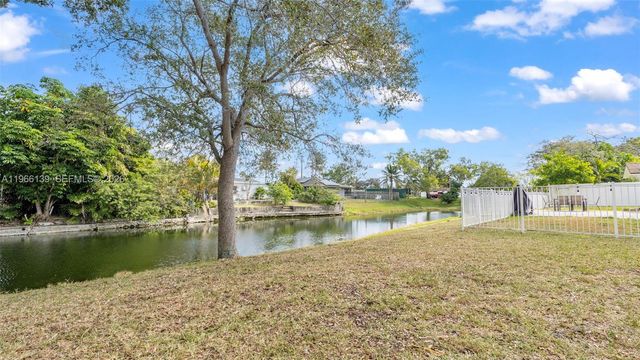 2040 NW 66th Ave, Margate, FL 33063