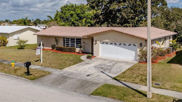 2040 NW 66th Ave, Margate, FL 33063