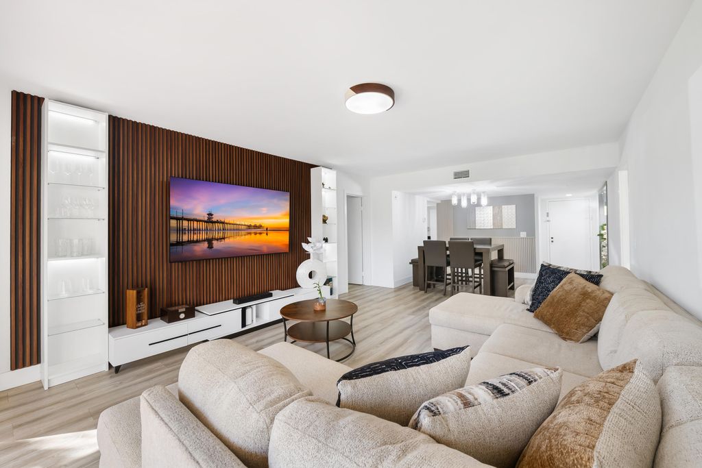 491 Racquet Club Road Unit 106, Weston, FL 33326