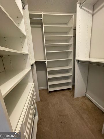 3325 Estate Lake Drive, Fairburn, GA 30213