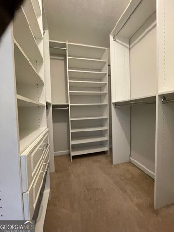 3325 Estate Lake Drive, Fairburn, GA 30213