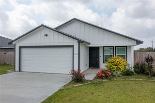 729 Flycatcher Drive, Palacios, TX 77465