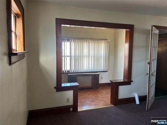 98 Dundee Avenue, Paterson, NJ 07503