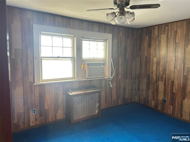 98 Dundee Avenue, Paterson, NJ 07503