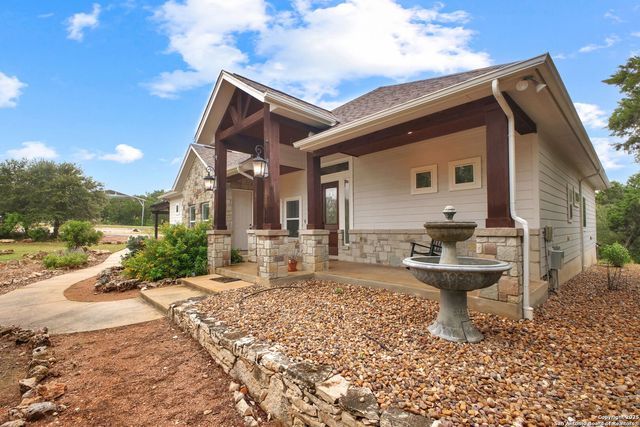 1547 Moon View, New Braunfels, TX 78132