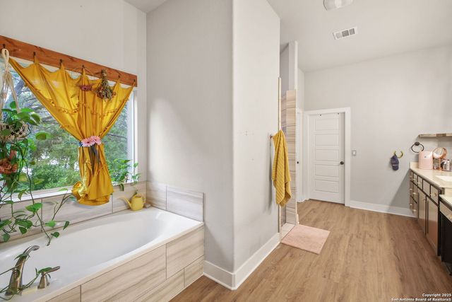 1547 Moon View, New Braunfels, TX 78132