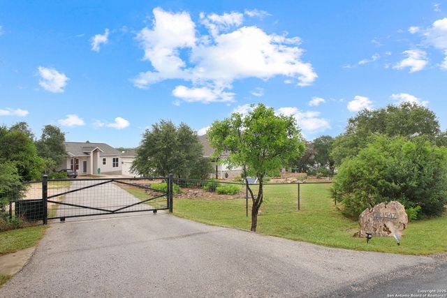 1547 Moon View, New Braunfels, TX 78132
