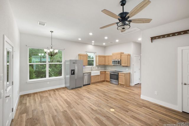 1547 Moon View, New Braunfels, TX 78132