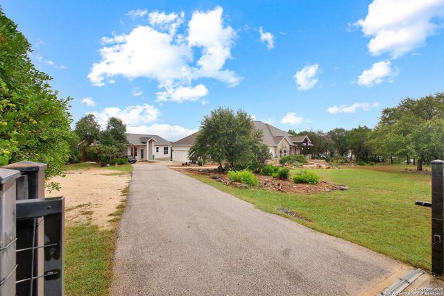 1547 Moon View, New Braunfels, TX 78132