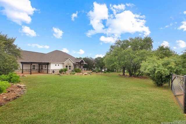 1547 Moon View, New Braunfels, TX 78132