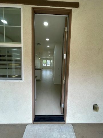 810 E Promenade Court C, Azusa, CA 91702