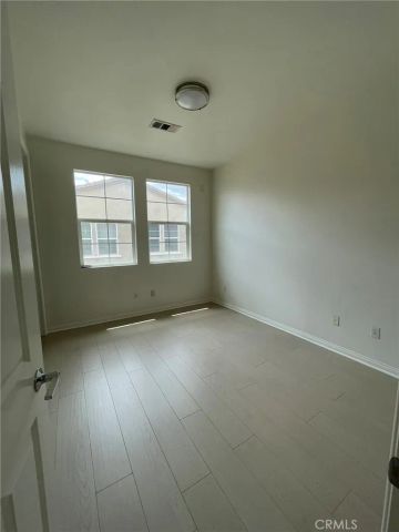 810 E Promenade Court C, Azusa, CA 91702