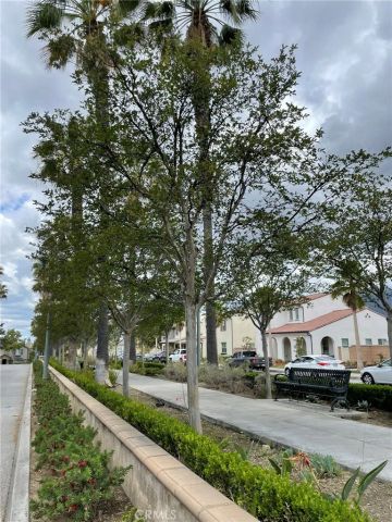 810 E Promenade Court C, Azusa, CA 91702