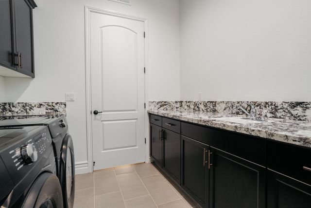 4200 Little Canyon Drive, Madera, CA 93636