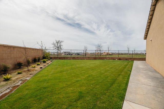 4200 Little Canyon Drive, Madera, CA 93636