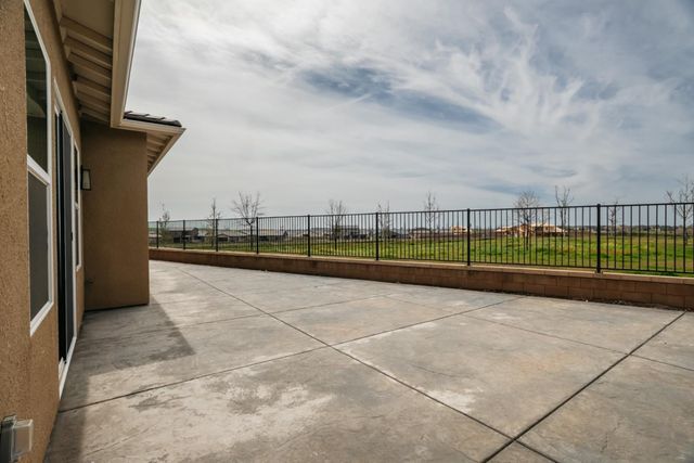 4200 Little Canyon Drive, Madera, CA 93636