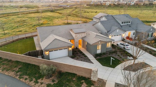 4200 Little Canyon Drive, Madera, CA 93636