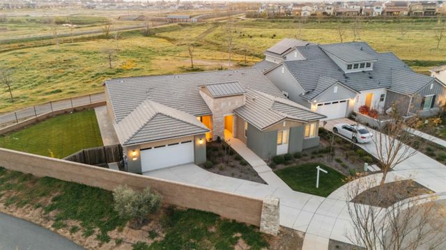 4200 Little Canyon Drive, Madera, CA 93636