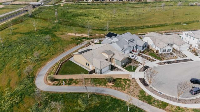 4200 Little Canyon Drive, Madera, CA 93636