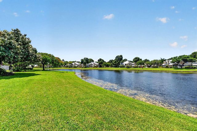3504 Medford Court, Boynton Beach, FL 33436
