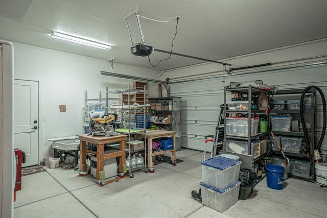 256 Rockfellow Place, Talent, OR 97540