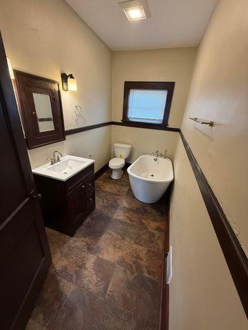 462 Catawba Avenue, Muskegon City, MI 49442
