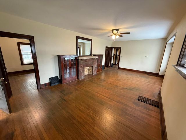 462 Catawba Avenue, Muskegon City, MI 49442