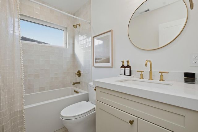 1129 Clovelly Lane, Burlingame, CA 94010