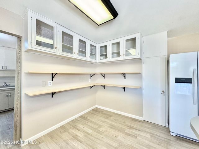 241 S Coy Road, Oregon, OH 43616