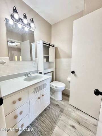 241 S Coy Road, Oregon, OH 43616