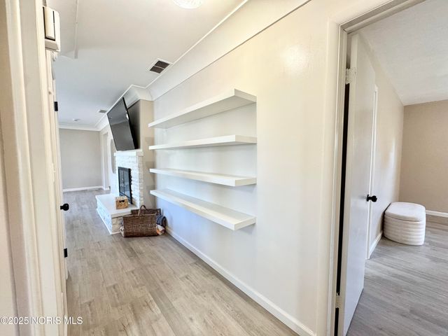 241 S Coy Road, Oregon, OH 43616