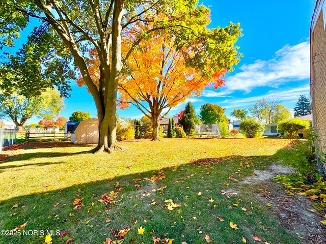 241 S Coy Road, Oregon, OH 43616