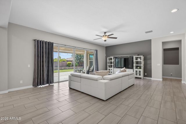 10611 E TUMBLEWEED Avenue, Mesa, AZ 85212