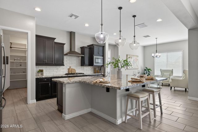 10611 E TUMBLEWEED Avenue, Mesa, AZ 85212