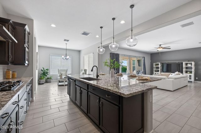 10611 E TUMBLEWEED Avenue, Mesa, AZ 85212