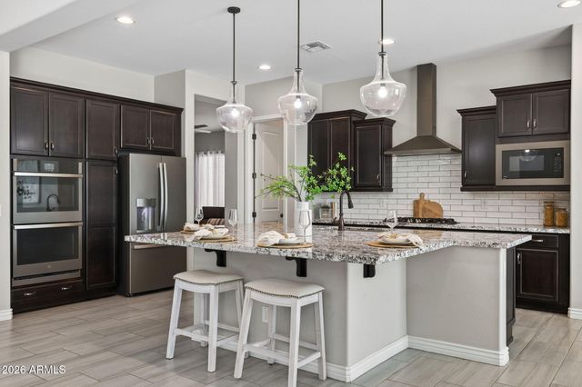 10611 E TUMBLEWEED Avenue, Mesa, AZ 85212