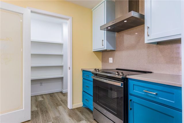 1400 Ocean Dr 403-C, Corpus Christi, TX 78404