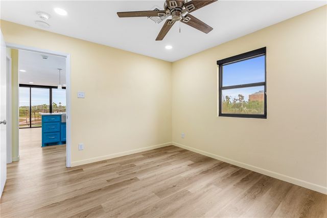 1400 Ocean Dr 403-C, Corpus Christi, TX 78404