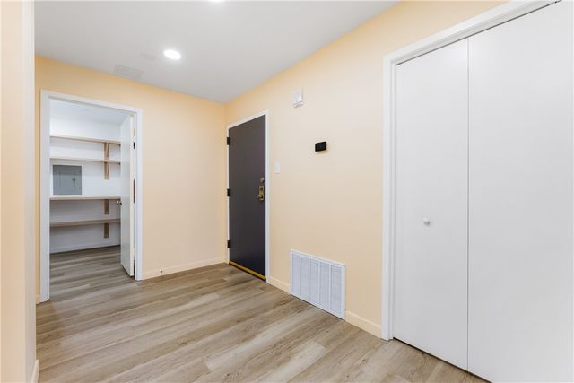 1400 Ocean Dr 403-C, Corpus Christi, TX 78404