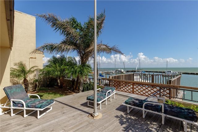 1400 Ocean Dr 403-C, Corpus Christi, TX 78404