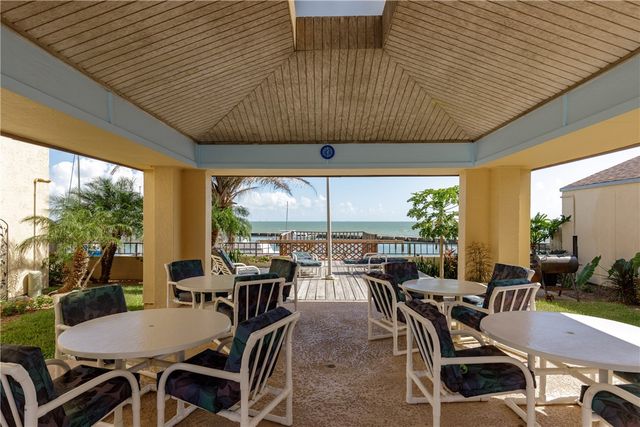 1400 Ocean Dr 403-C, Corpus Christi, TX 78404