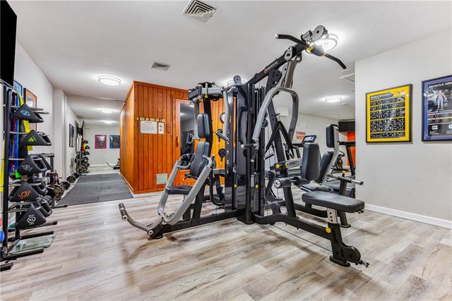 1400 Ocean Dr 403-C, Corpus Christi, TX 78404