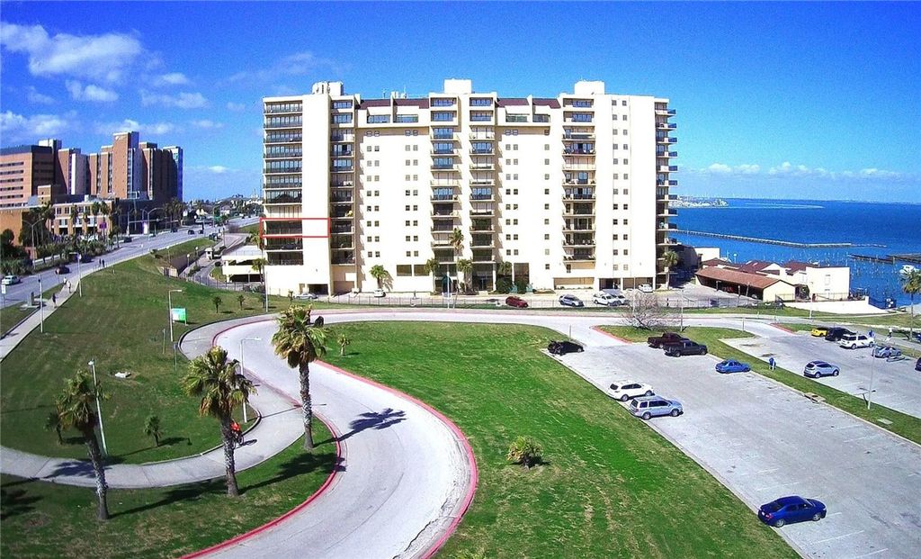 1400 Ocean Dr 403-C, Corpus Christi, TX 78404