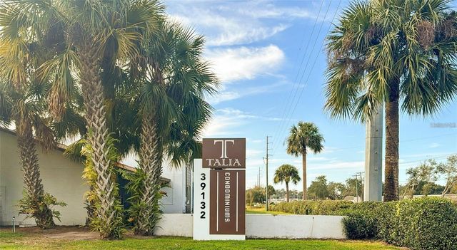 39132 COUNTY ROAD 54 2246, Zephyrhills, FL 33542